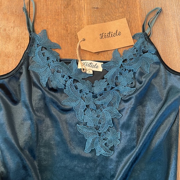 Tank - Picture 2 of 2